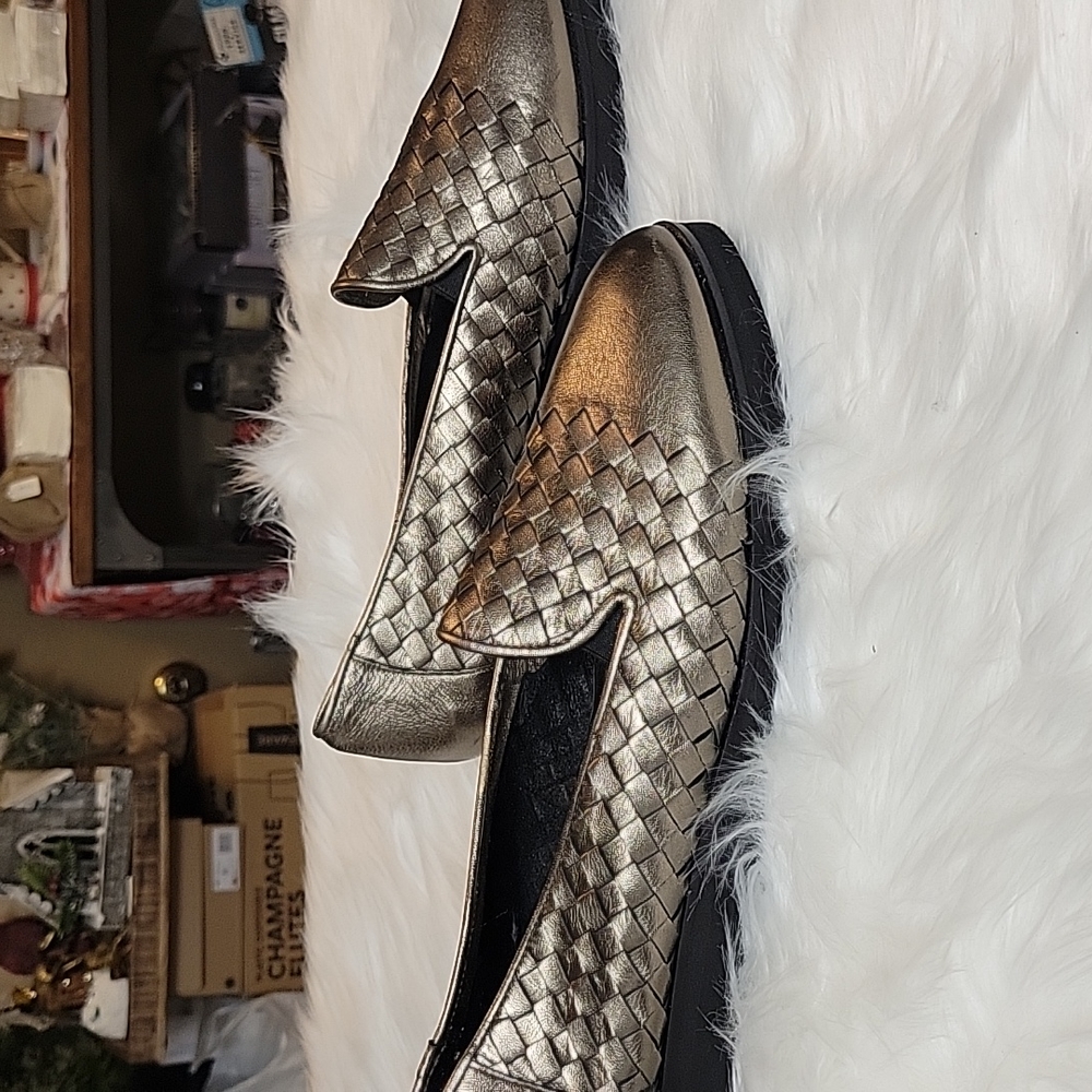 Beautiful And Comfortable - image 1